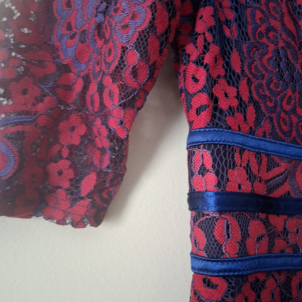 Miusol (medium) Elegant Red and Blue Lace Dress - Picture 5 of 5